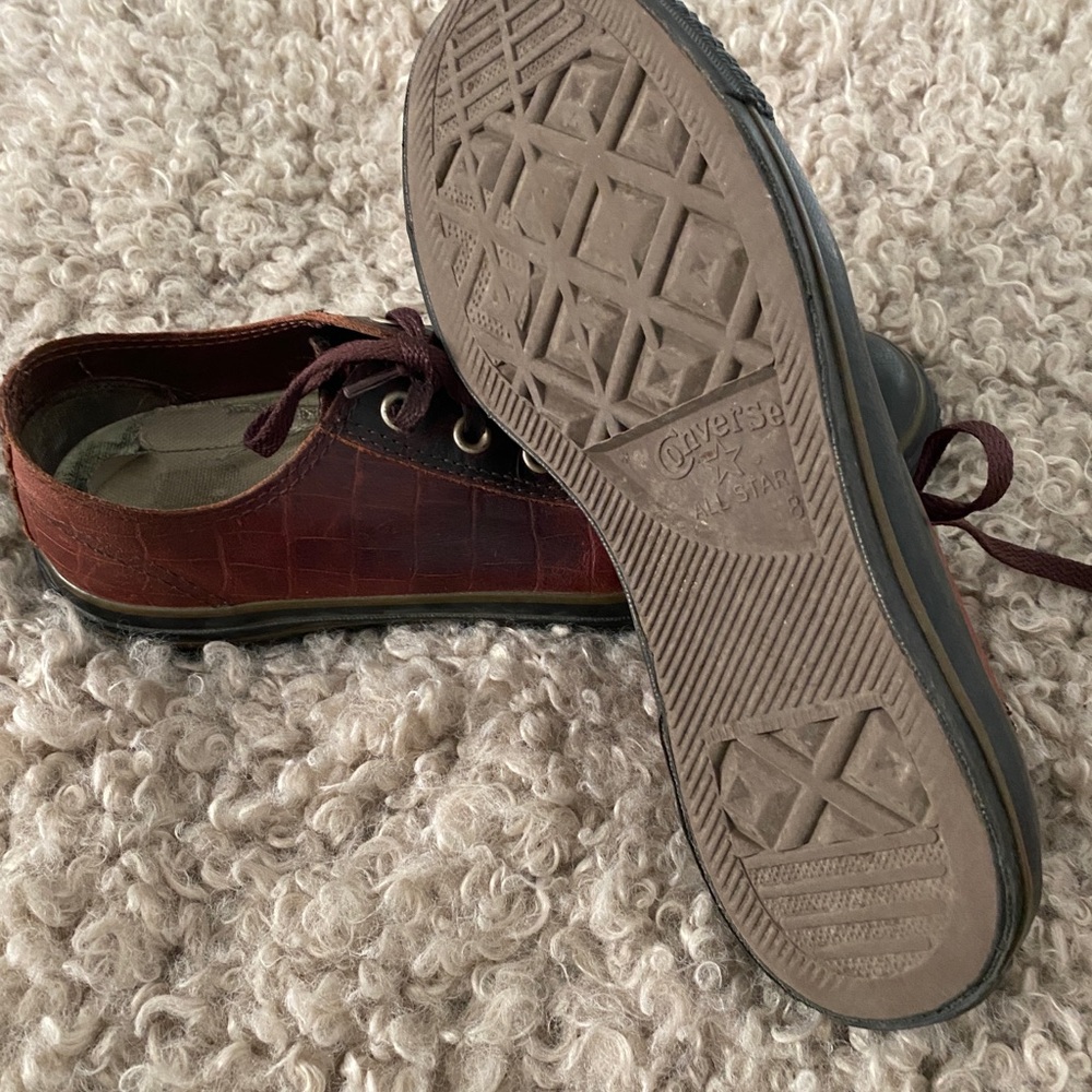 Converse Men's Burgundy and Black Low-Top Sneakers - Picture 3 of 7